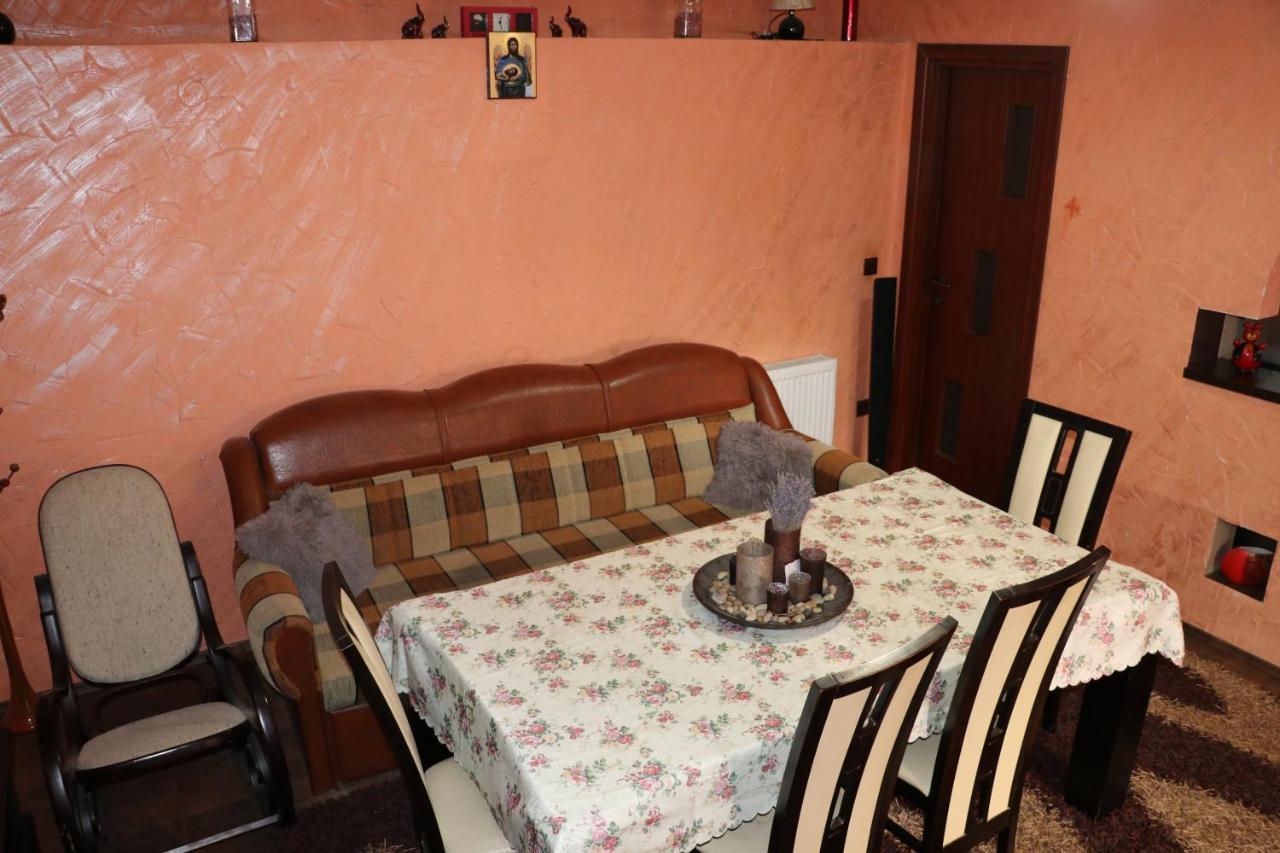 Amelia House Ξενοδοχείο Făgăraş Εξωτερικό φωτογραφία